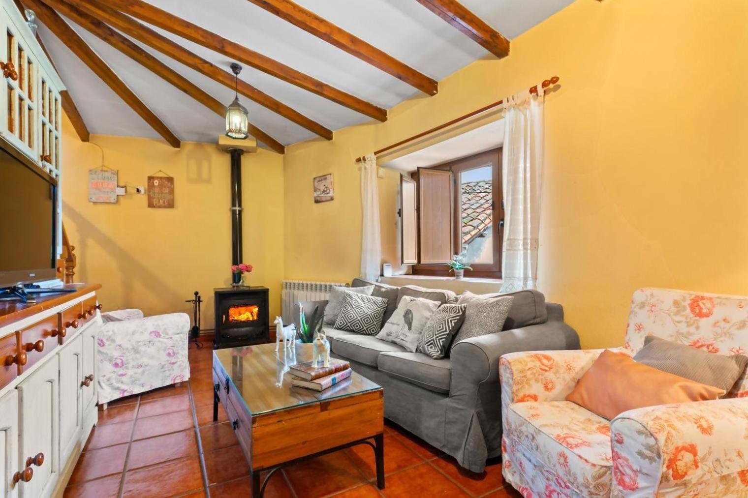 Casa Rural La Carrozal Senda Del Oso Орельейру Экстерьер фото