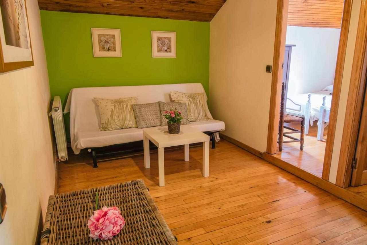 Casa Rural La Carrozal Senda Del Oso Орельейру Экстерьер фото