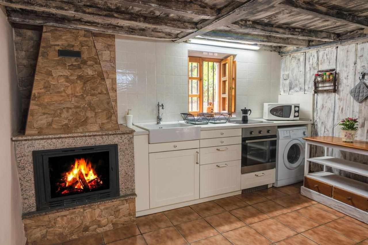 Casa Rural La Carrozal Senda Del Oso Орельейру Экстерьер фото
