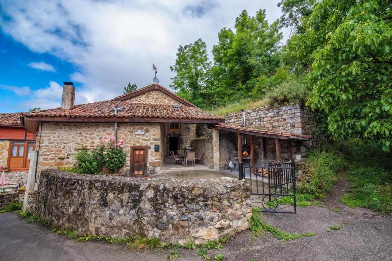 Casa Rural La Carrozal Senda Del Oso Орельейру Экстерьер фото